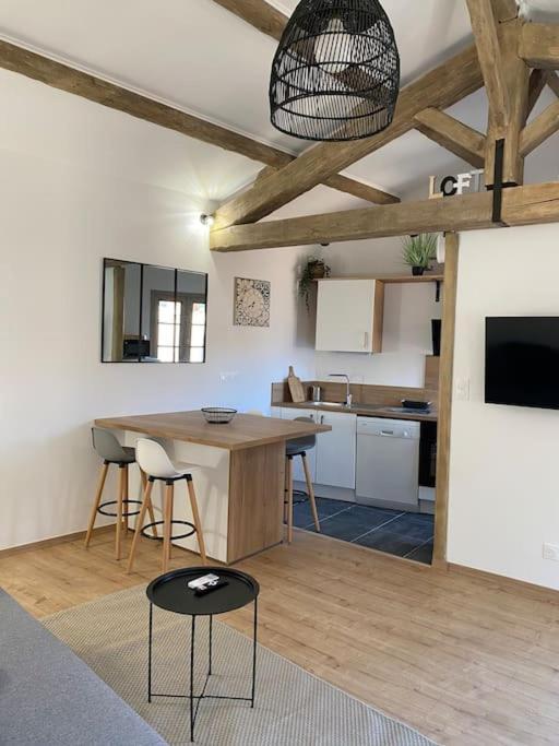 Le Petit Loft Des Halles Béziers Eksteriør billede